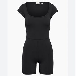 Aritzia | Wilfred Free OWO Size Small Theodora Romper in Black, Shorts